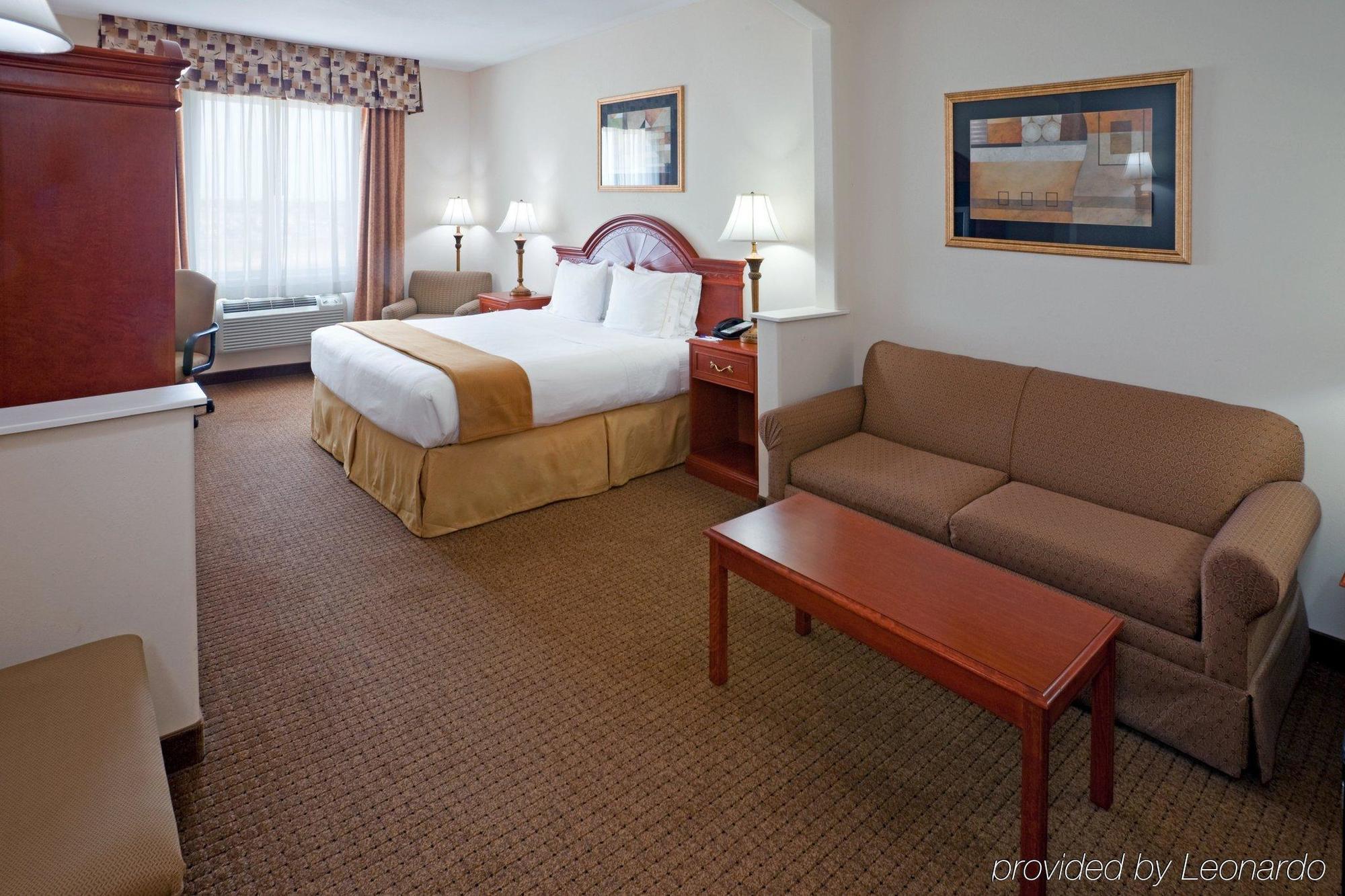 Holiday Inn Express San Angelo, An Ihg Hotel Room photo